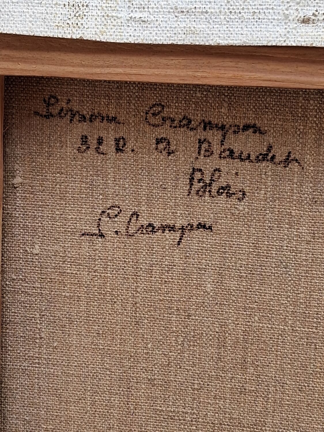 Table of yellow chrysanthemums