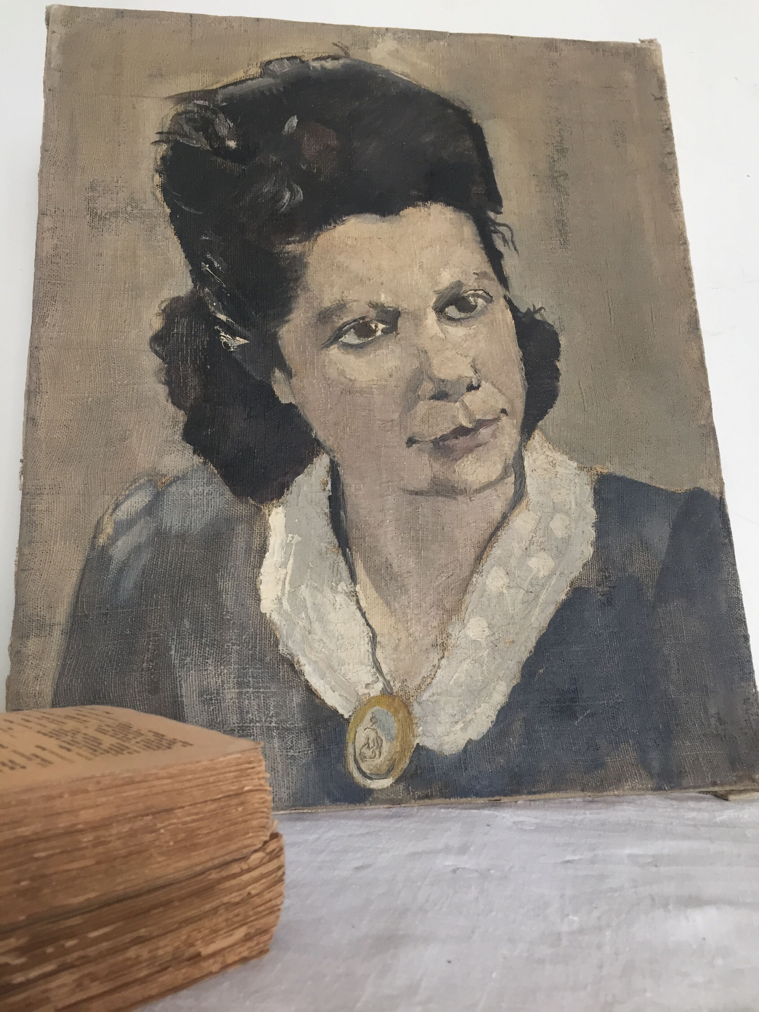 Oil on canvas: "Woman of the 40s"