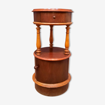 Round bedside with columns