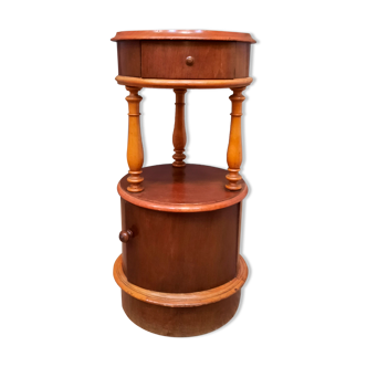 Round bedside with columns