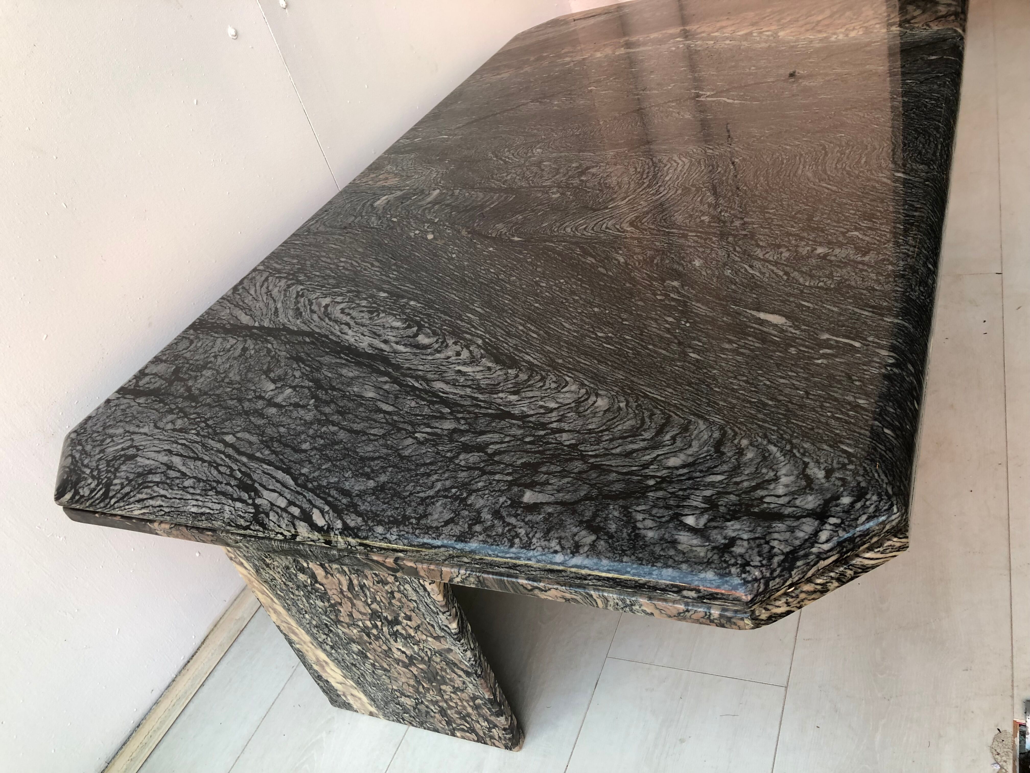Table basse par Roche Bobois