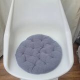 Swivel tulip chair