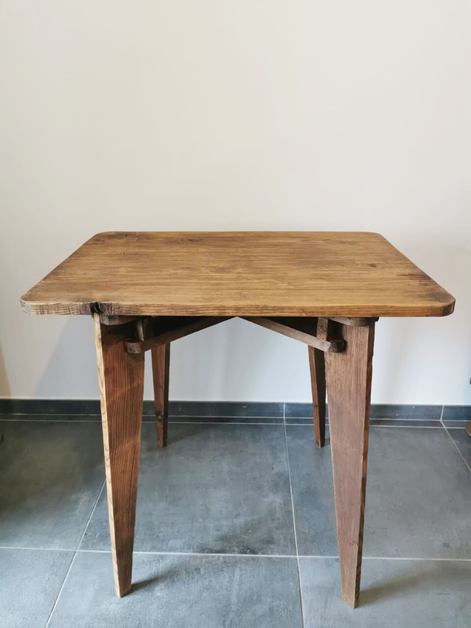 Farmhouse table