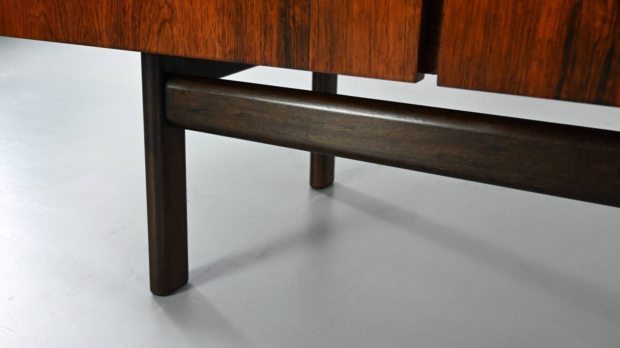Enfilade en palissandre Ib Kofod-Larsen, Danemark, c.1960