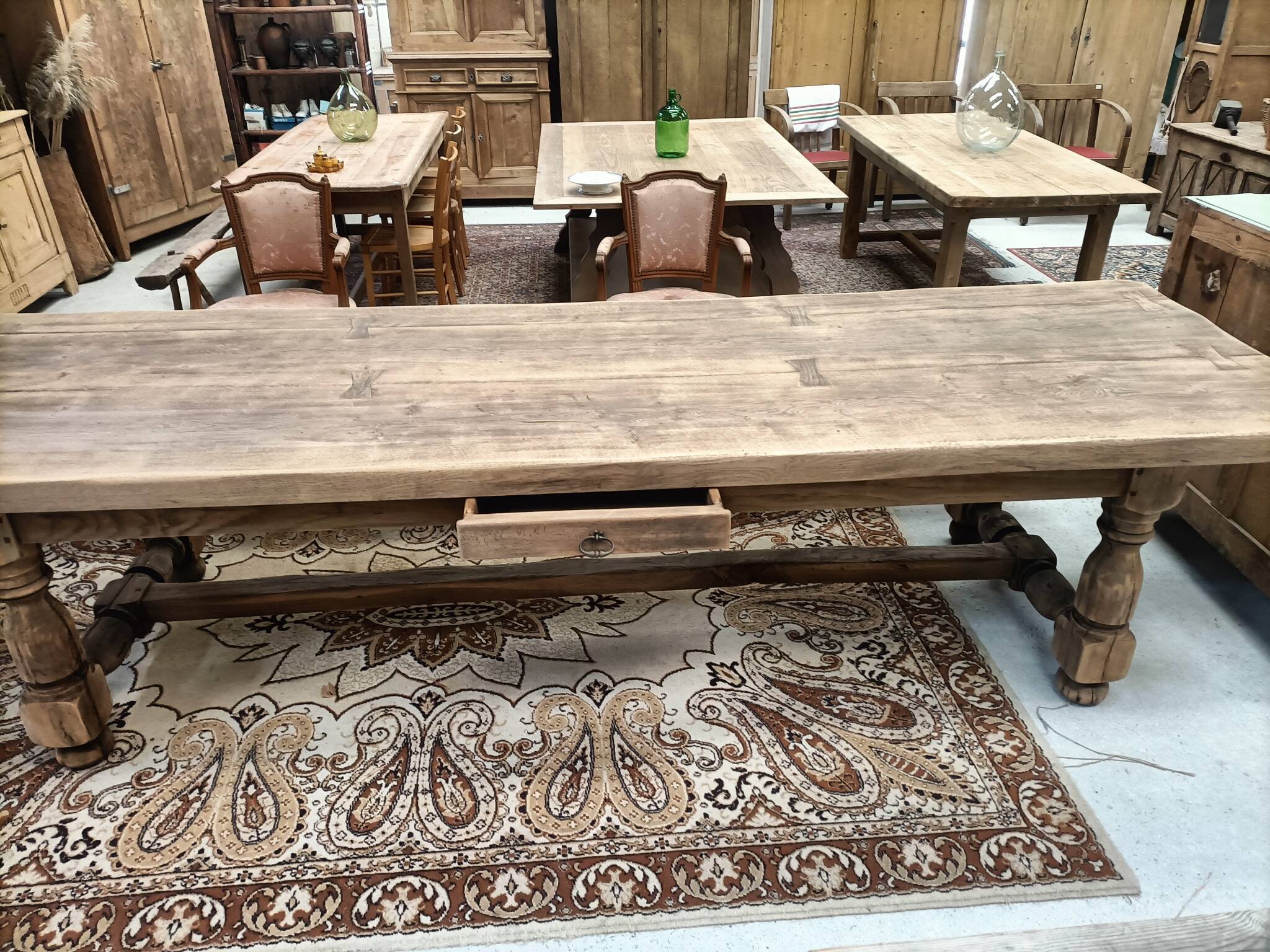 oak table