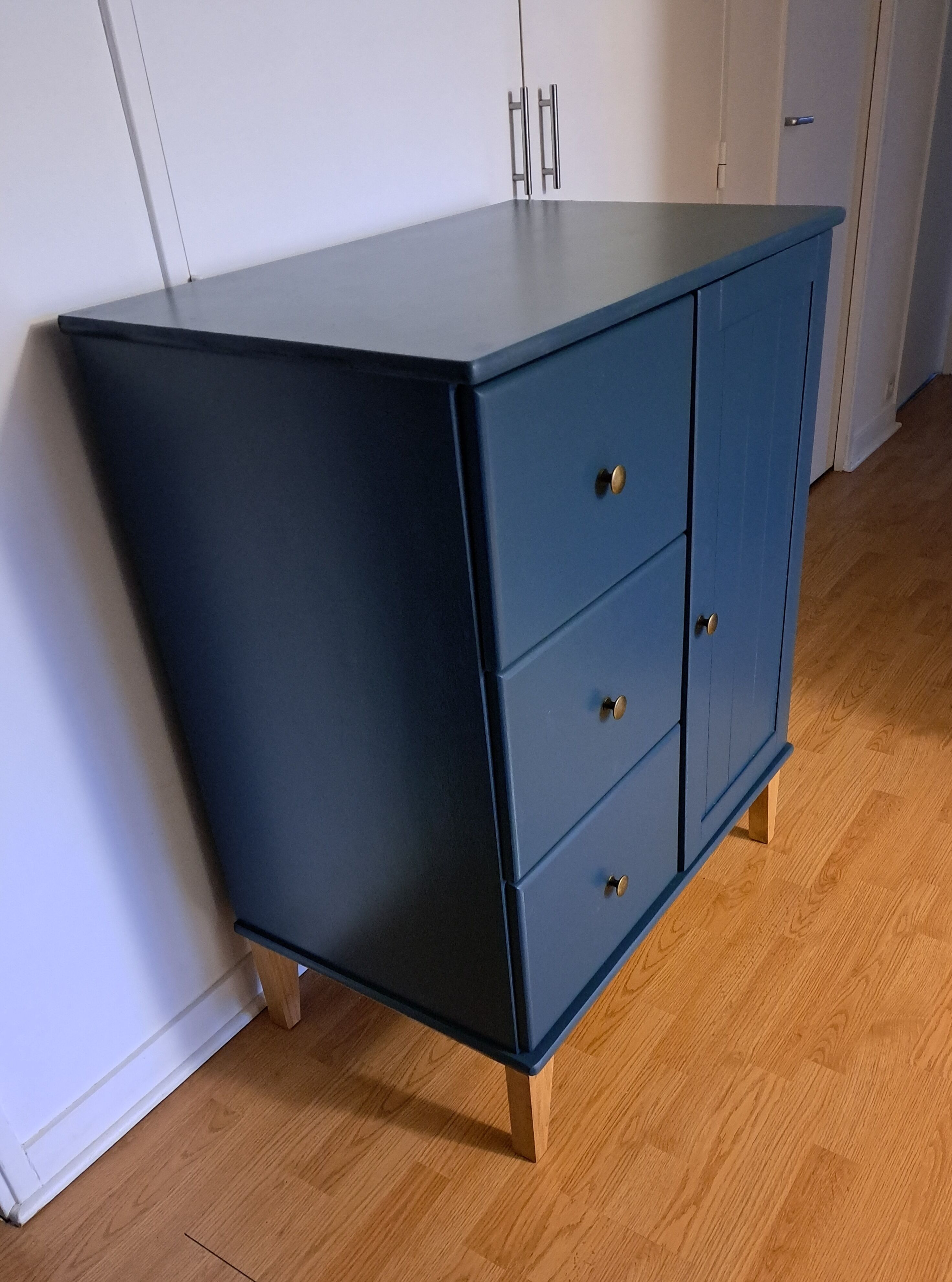 Commode scandinave bleu ganne