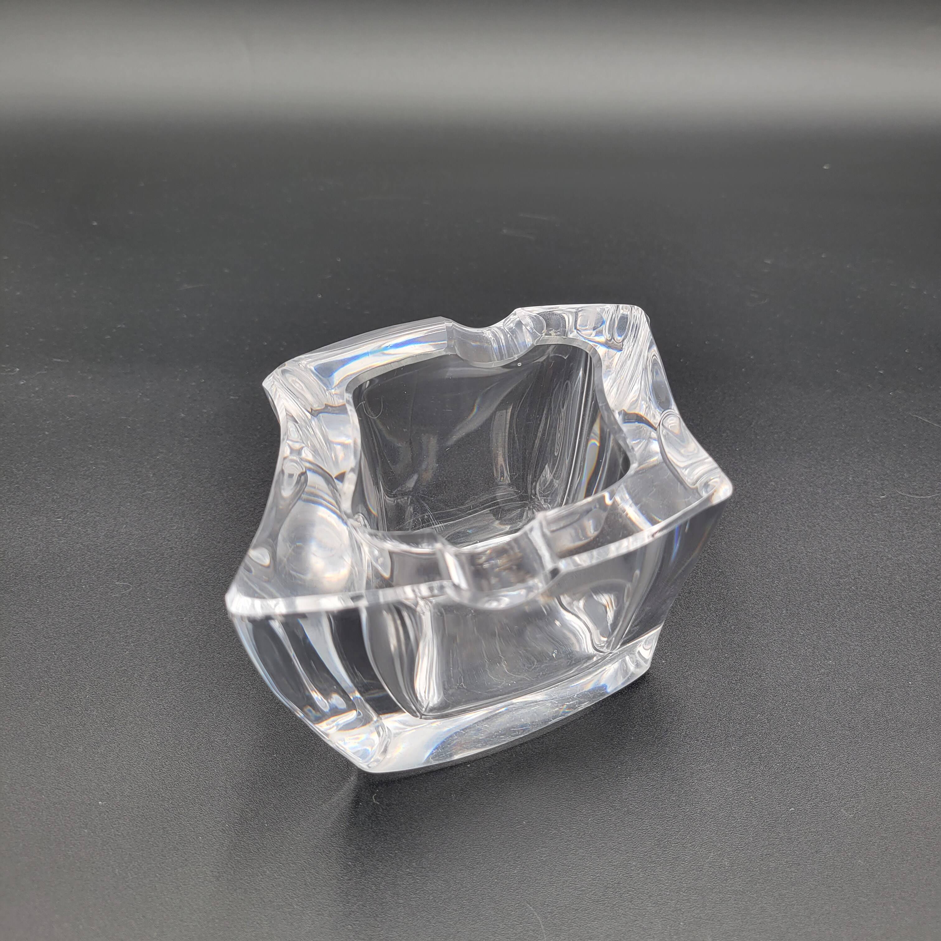 Geometric crystal ashtray / pocket