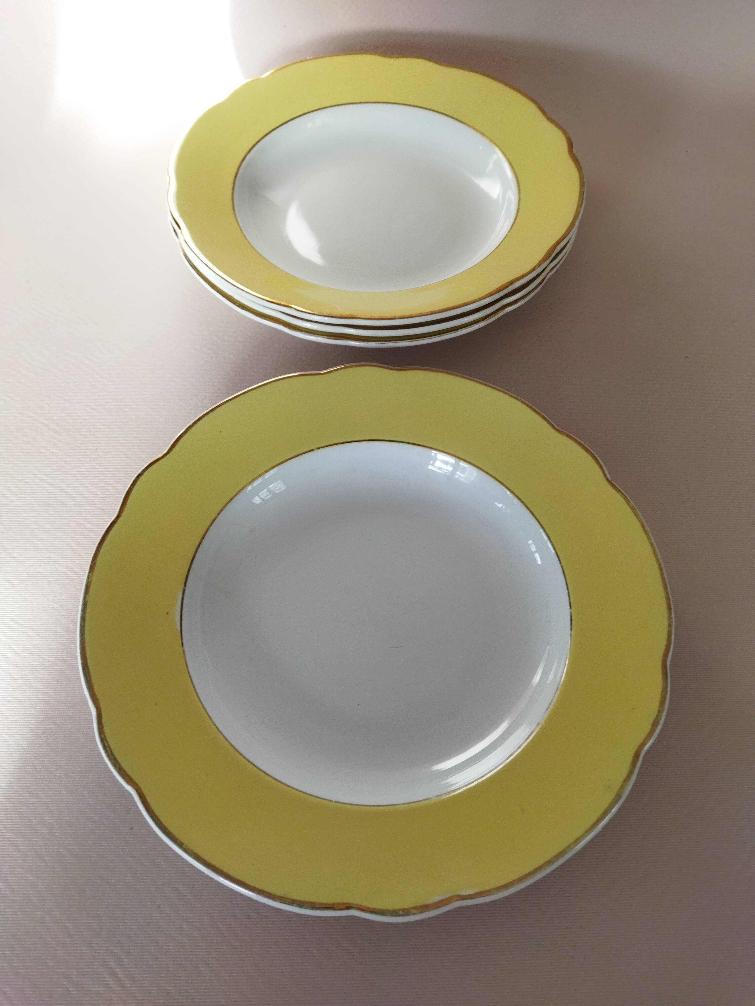 4 hollow plates KG Lunéville Badonviller, Daffodil model