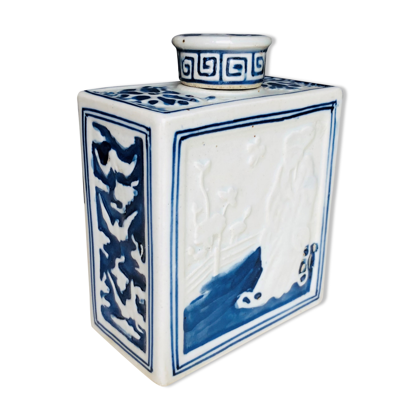Ancient Chinese bottle