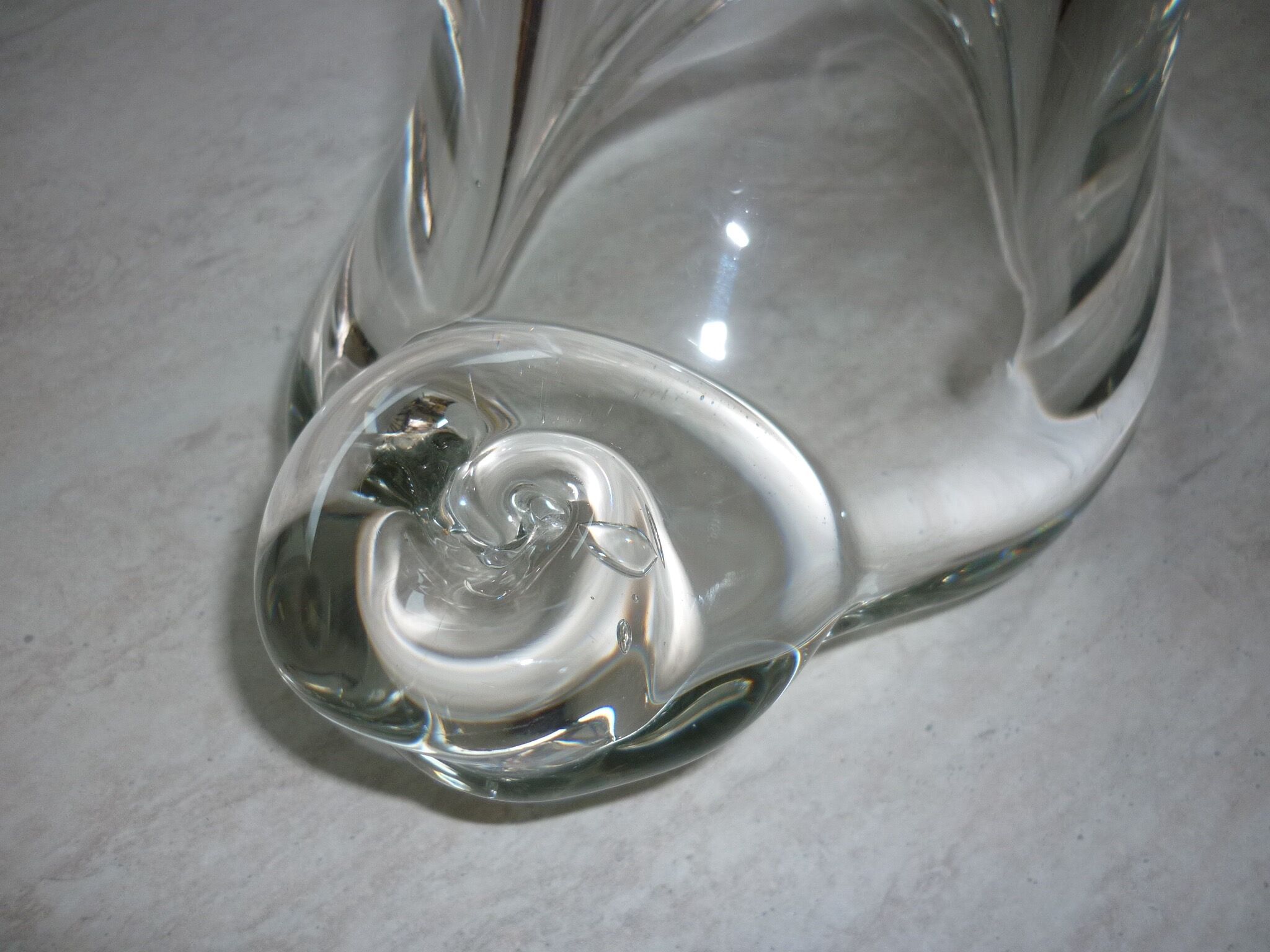 Crystal vase signed Daum France 1926