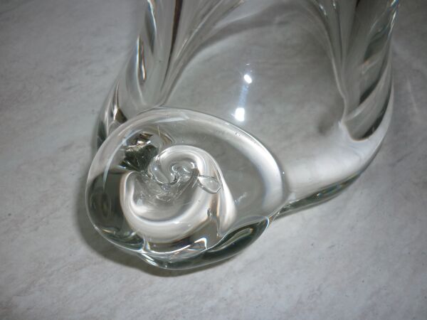 Vase en cristal signé Daum France 1926