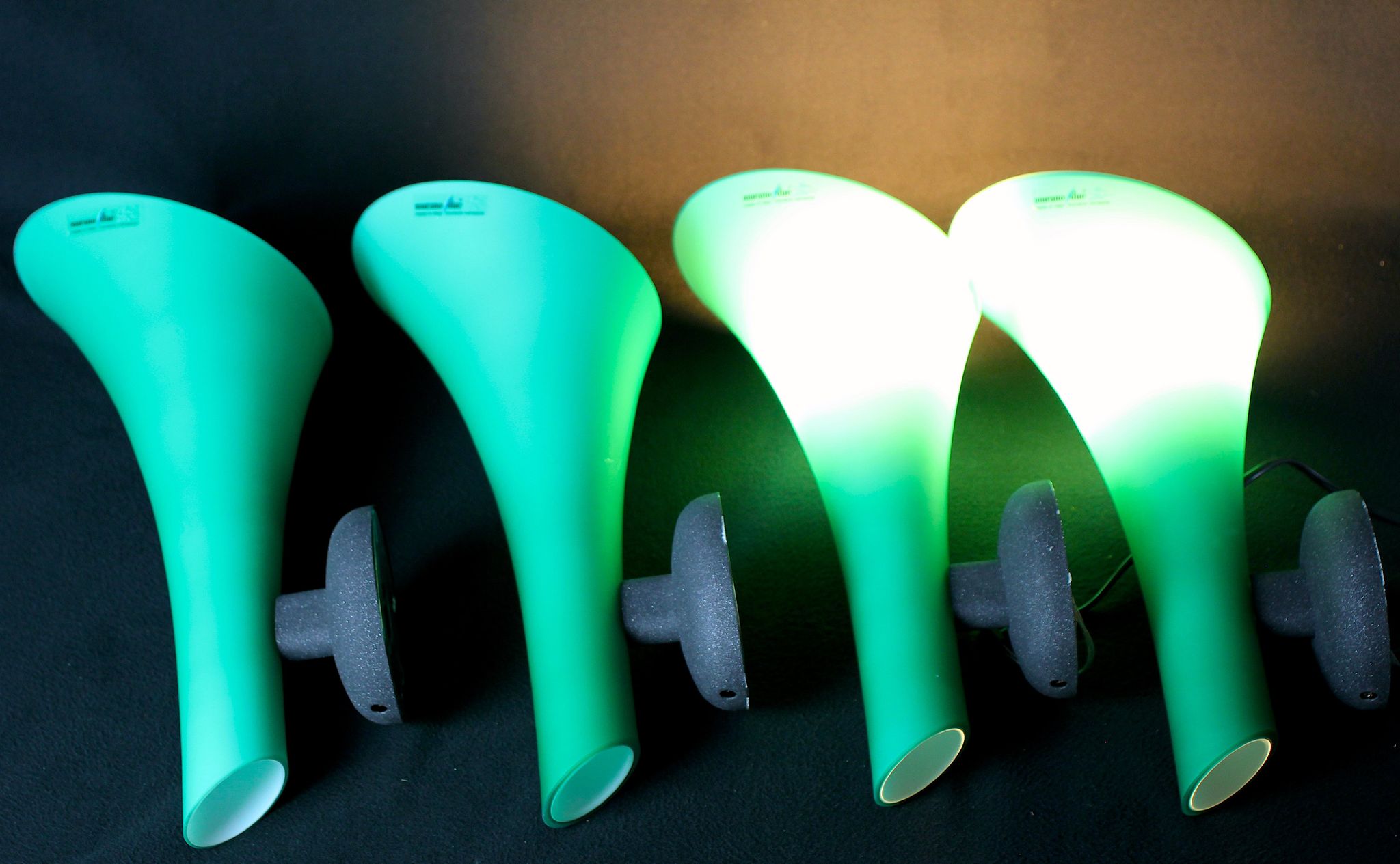 Pair of postmodern green glass wall sconces, by Carlo Nason for "murano due", Italy