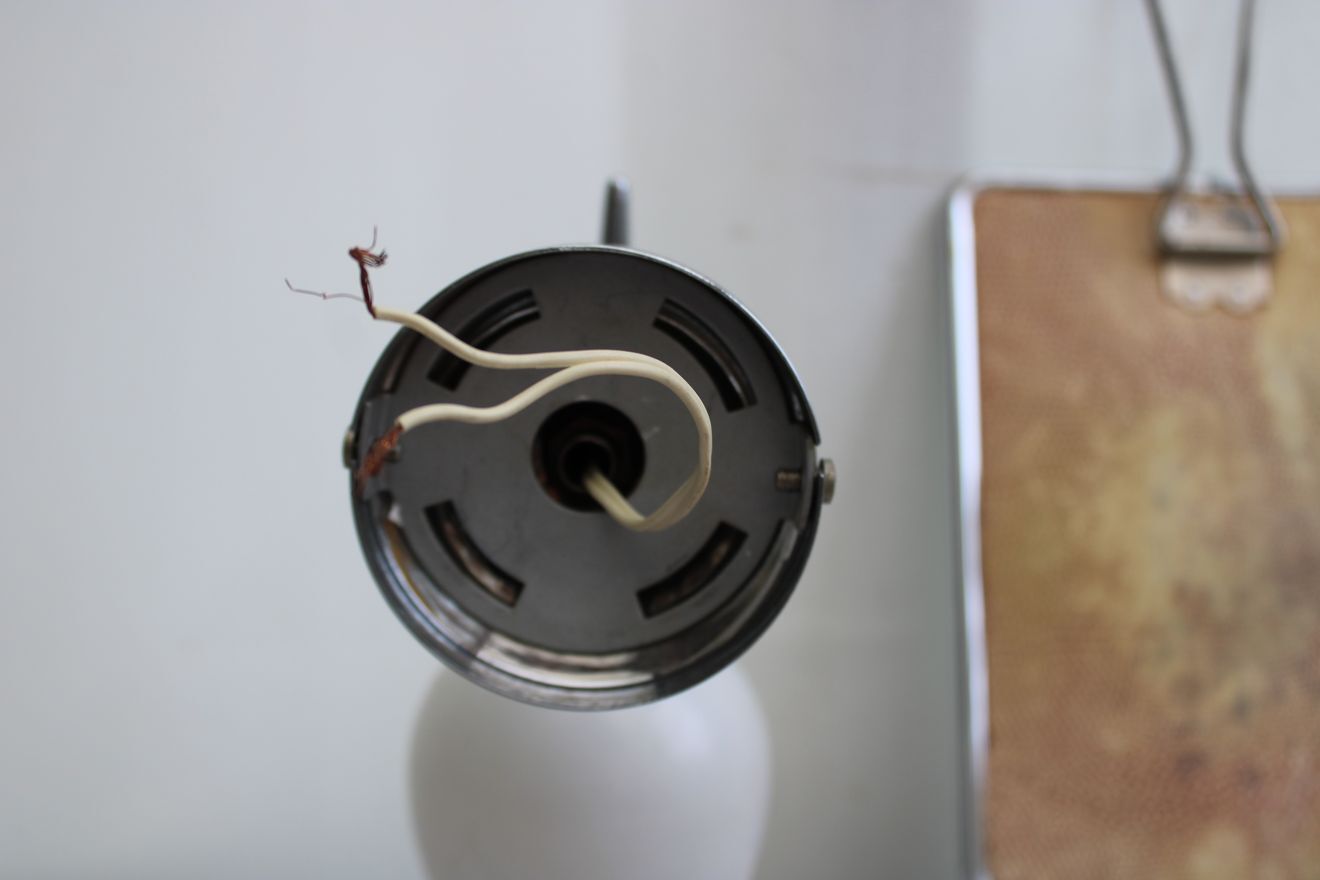 Pair of porcelain wall lamps