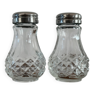 salt & pepper shakers