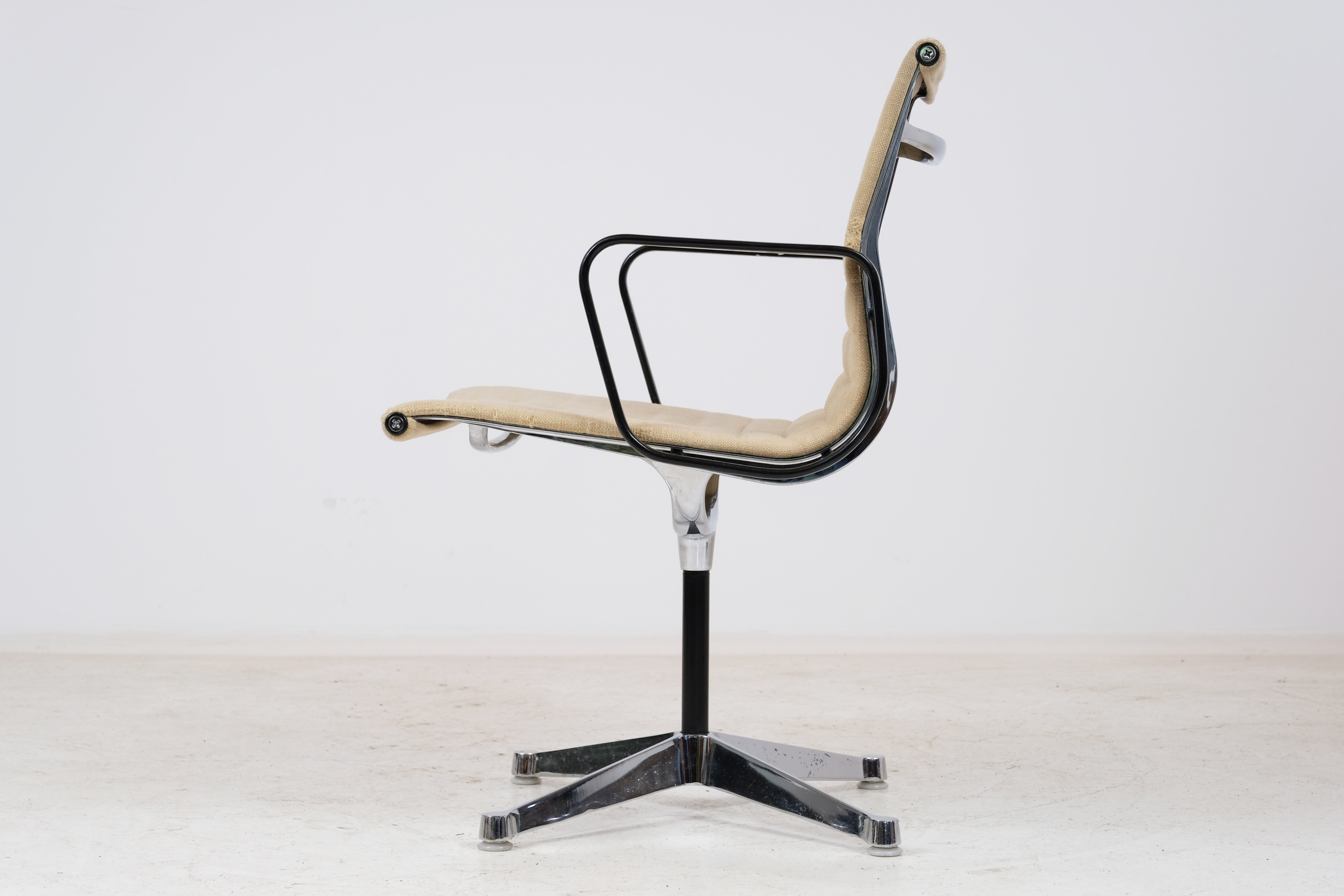 EA 108 Eames chair for Herman Miller 1970's