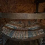 Chaise en bois ancien