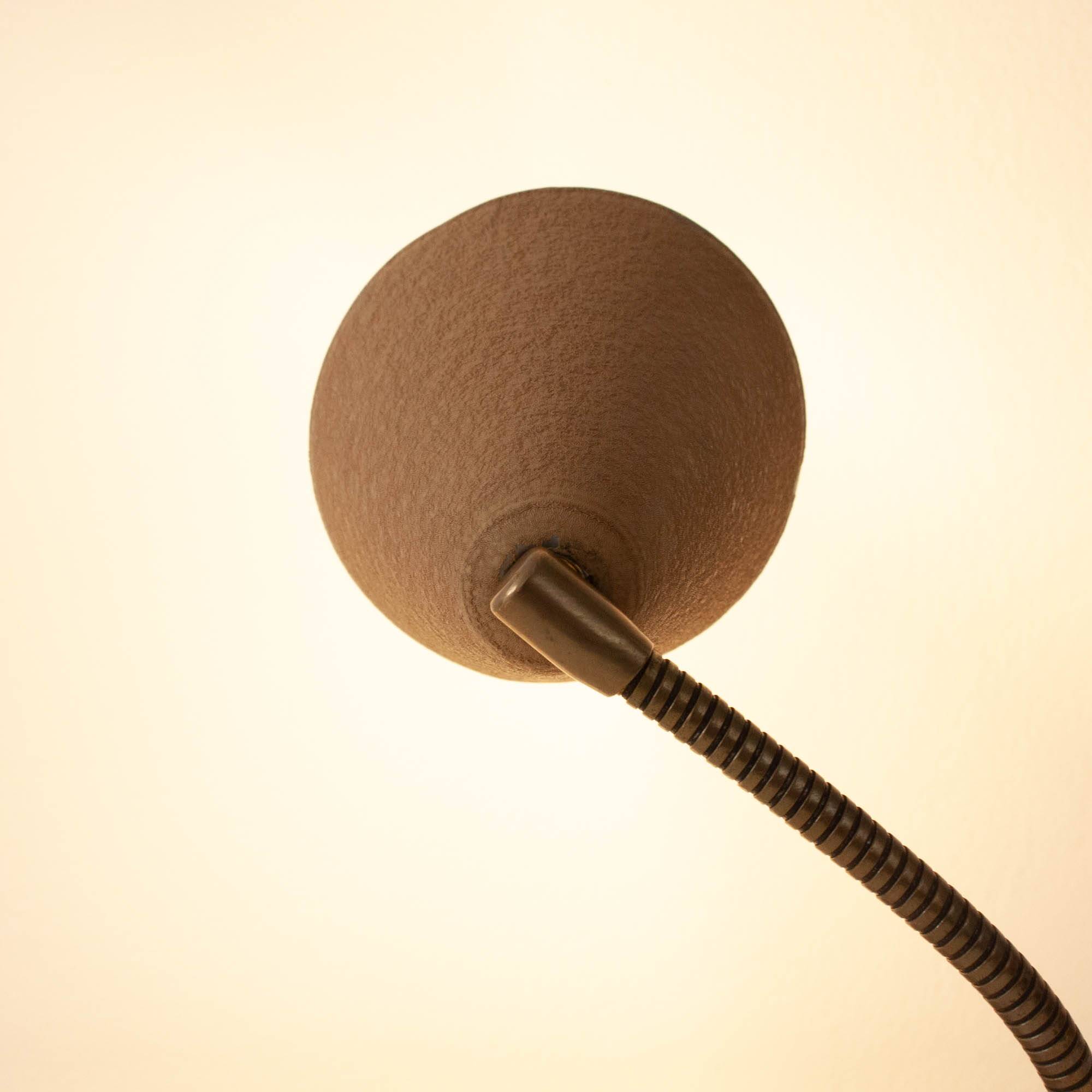 Vintage beige table lamp with gooseneck, Germany 1950s