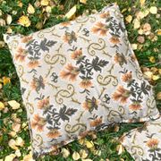 Duo of jacquard cushions 70