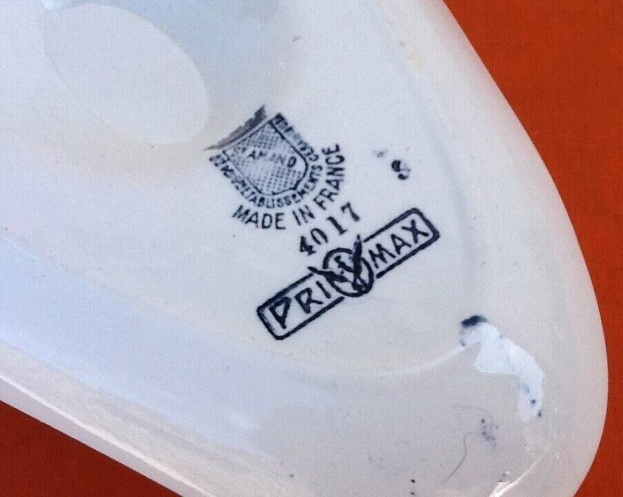 Ancienne saucière  Faïence Saint-Amand  Modèle Primax N° 4017