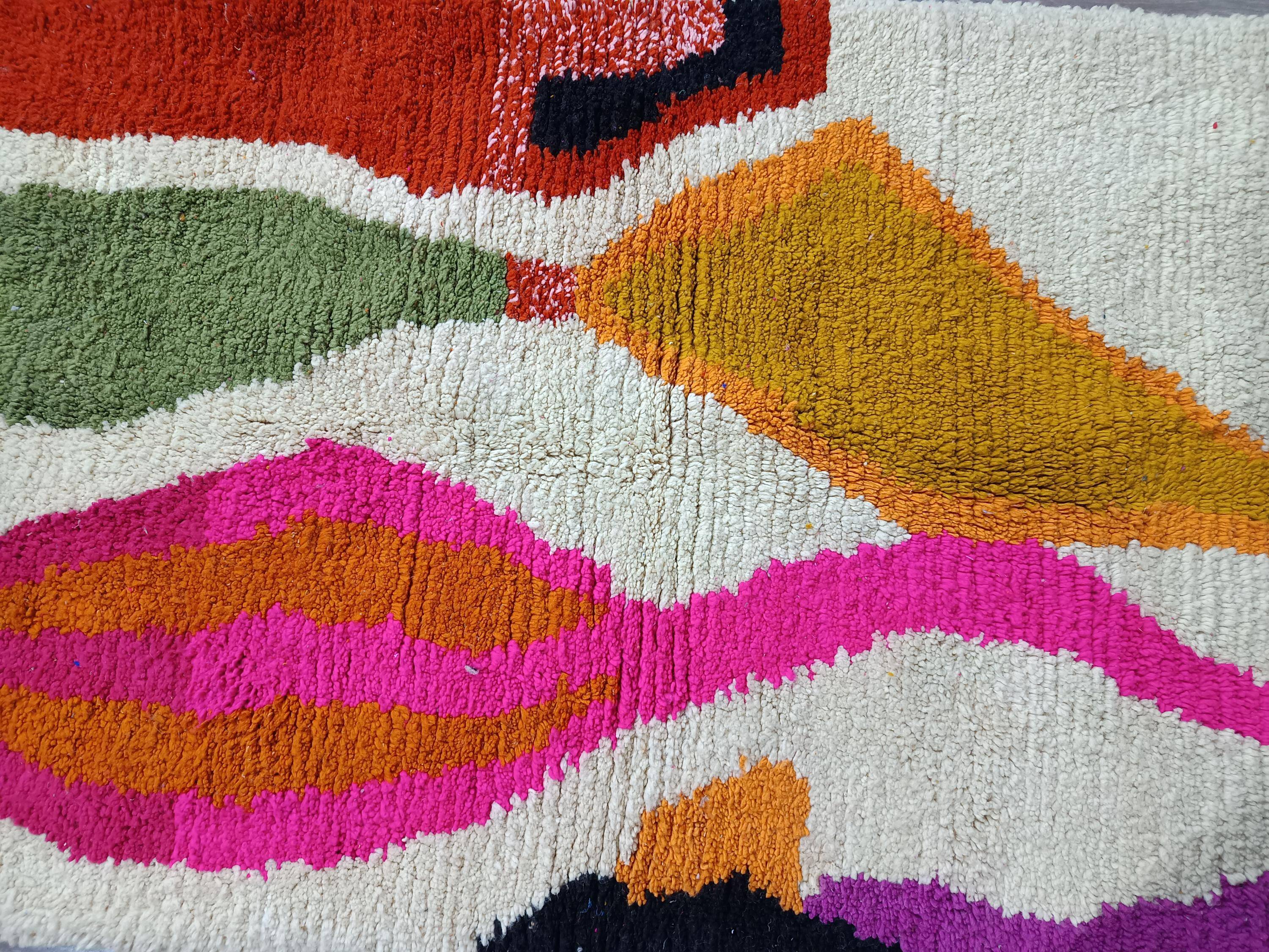 Traditional Moroccan Berber rug 3 x 2 m