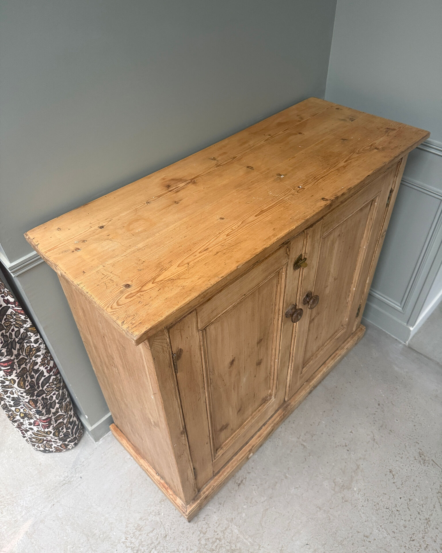 English pine buffet (renovated)