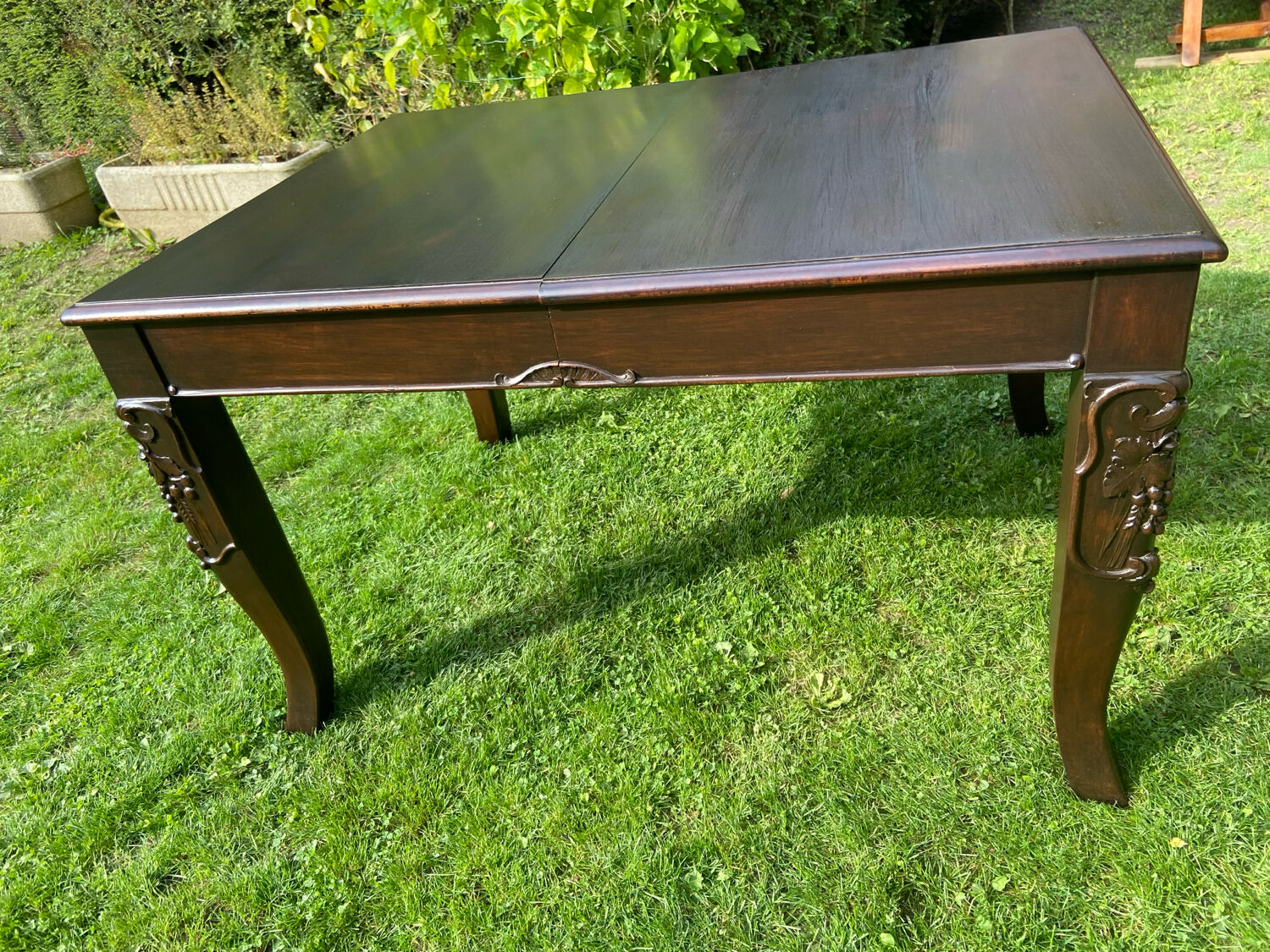 Dining table and 6 Art Deco chairs