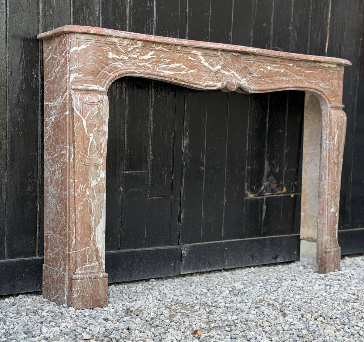 Louis XV fireplace in Rance marble from the 18th century
