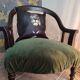 Fauteuil crapaud velours et cannage