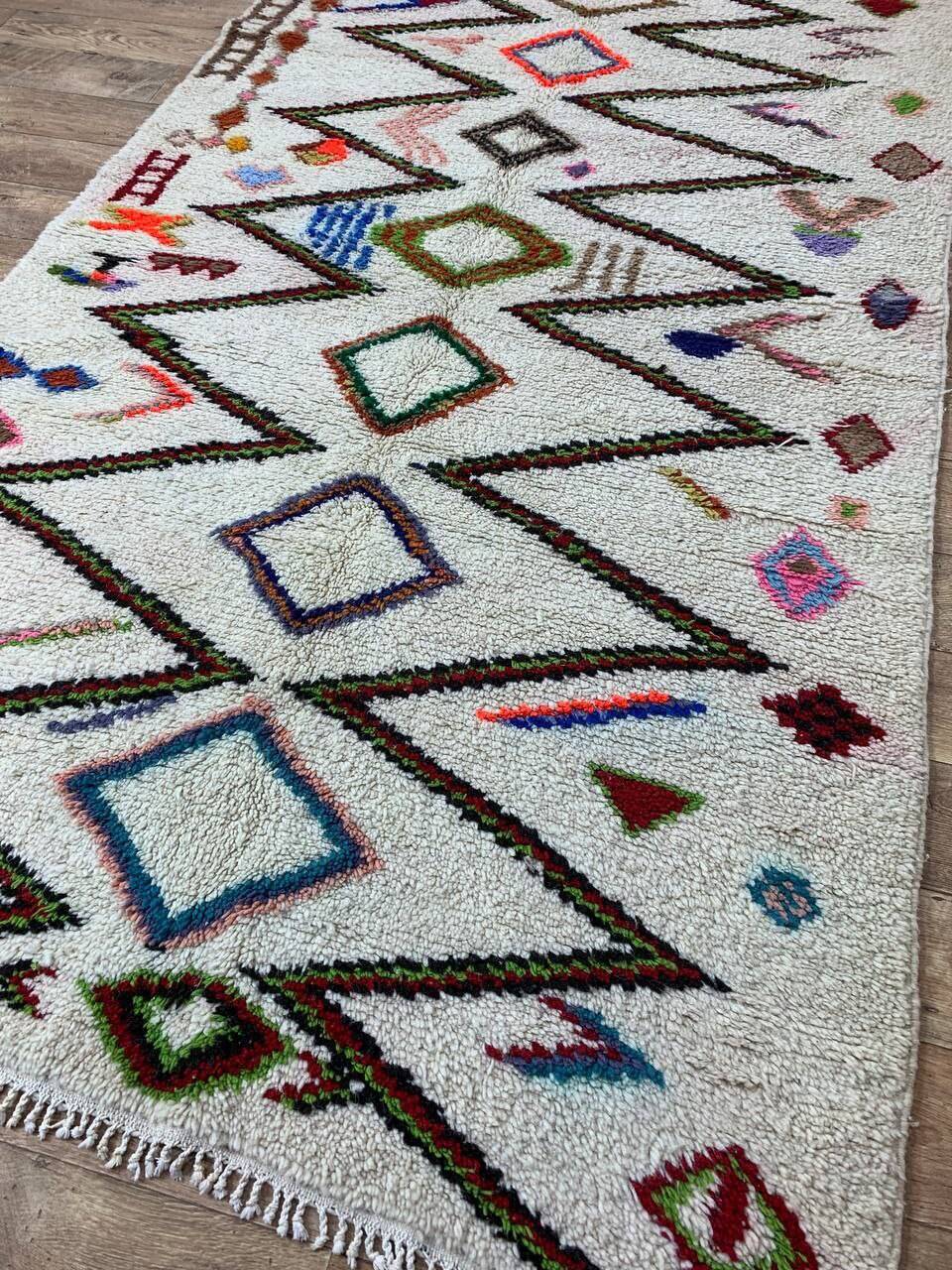 Handmade Moroccan Berber Rug 270 X 160 CM