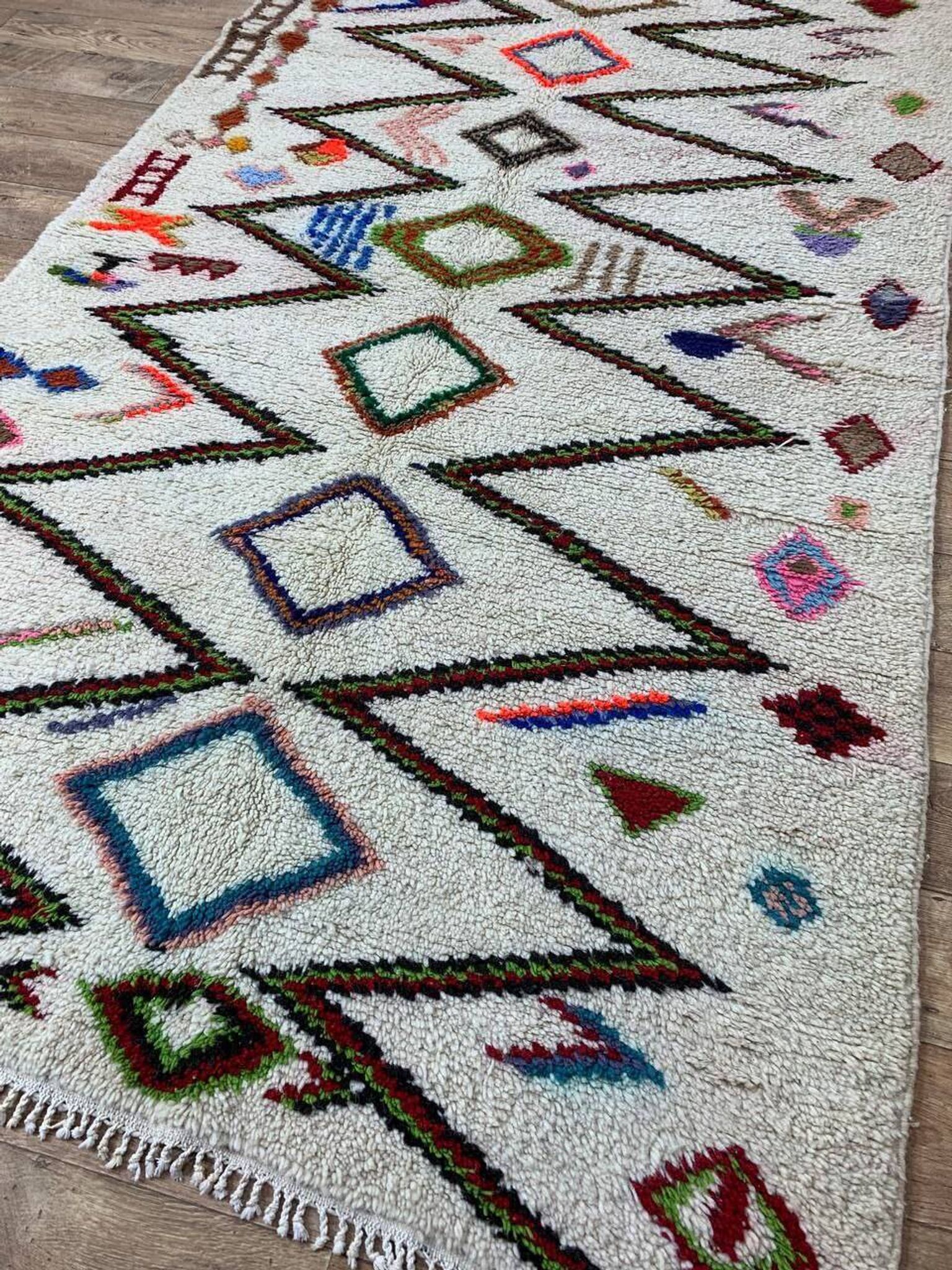 Tapis Berbère Marocain Artisanal fait main 270 X 160 CM