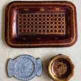 Set of three trays of various shapes in gold lacquer and Burmese eggshell
