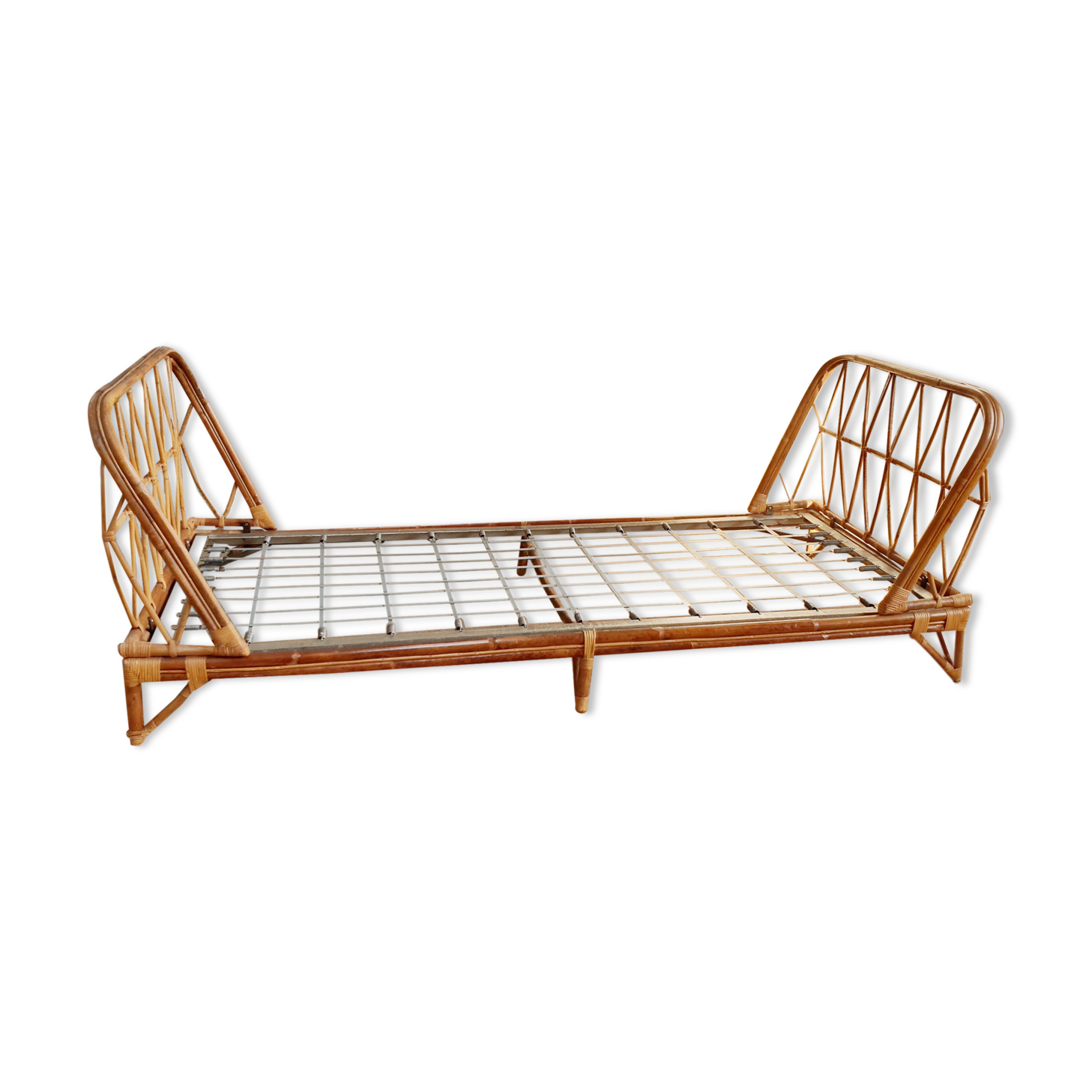 Rattan bed bench