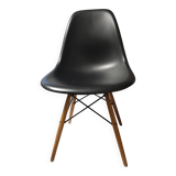 Eames DSW Chair