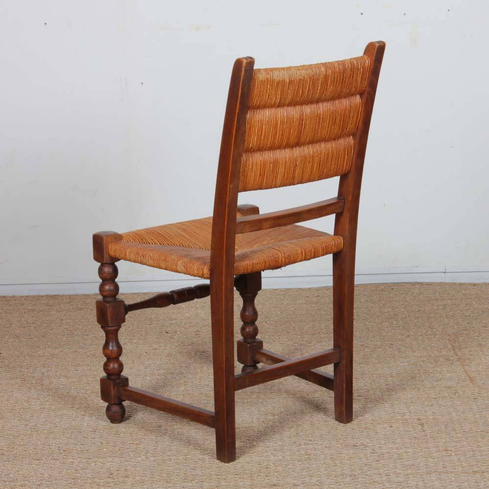 Ensemble de 8 chaises paillées en bois massif, 1940