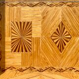 Presentation showcase entirely in marquetry