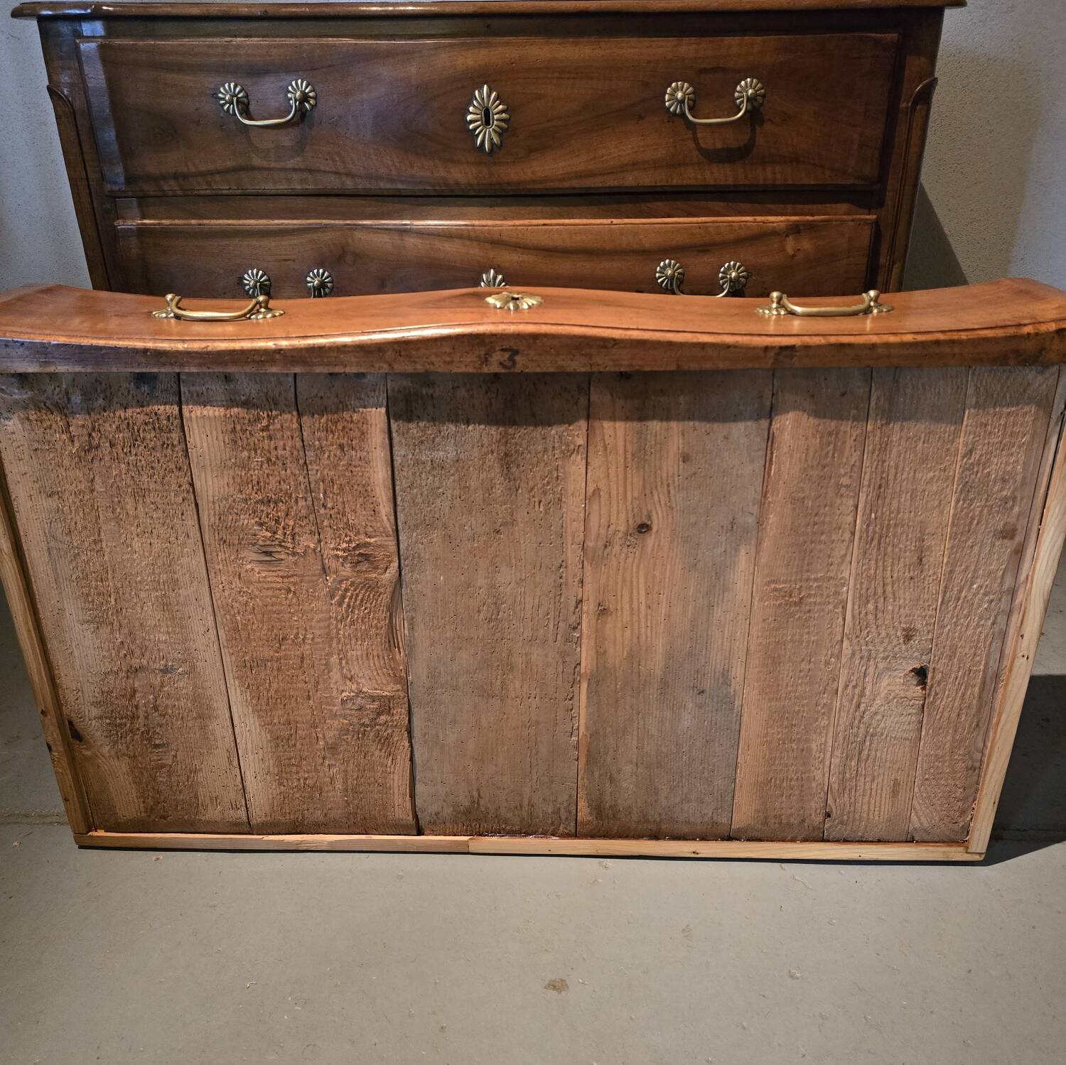 Curved Louis XV commode, 18th century.