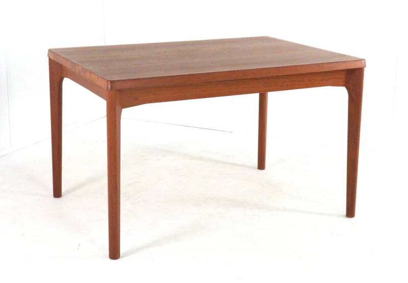 Henning Kjearnulf Vejle rectangular extendable dining table - danish design
