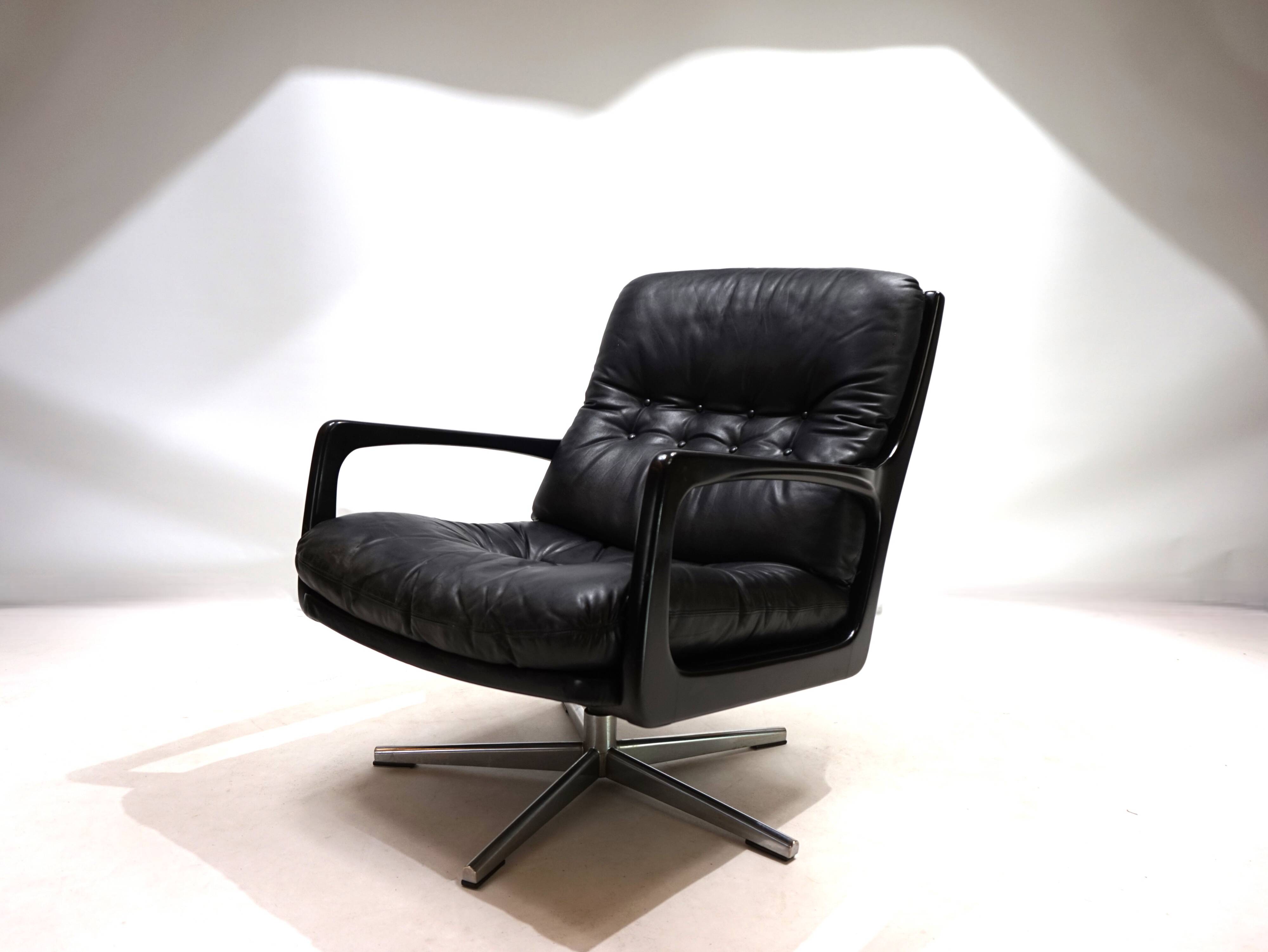 Fauteuil en cuir Eugen Schmidt pour Soloform, 1960