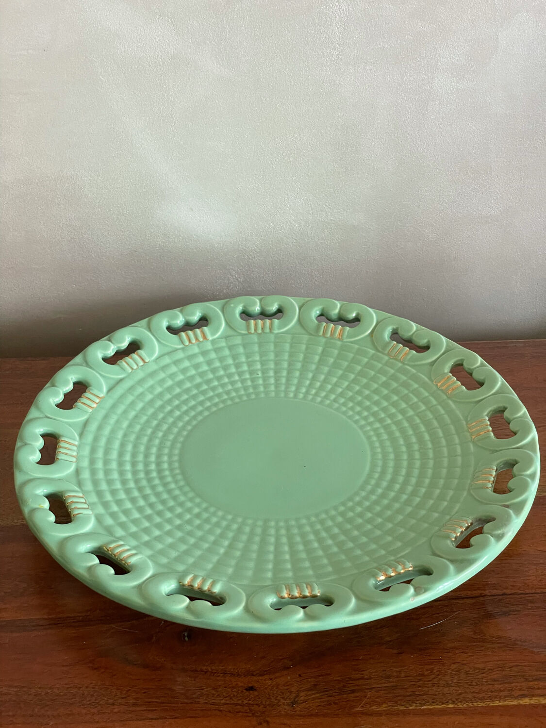 Water green dish