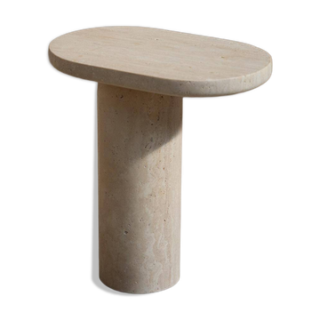 "Side table in travertine"