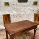 Bureau double face en bois naturel de style Louis XVI
