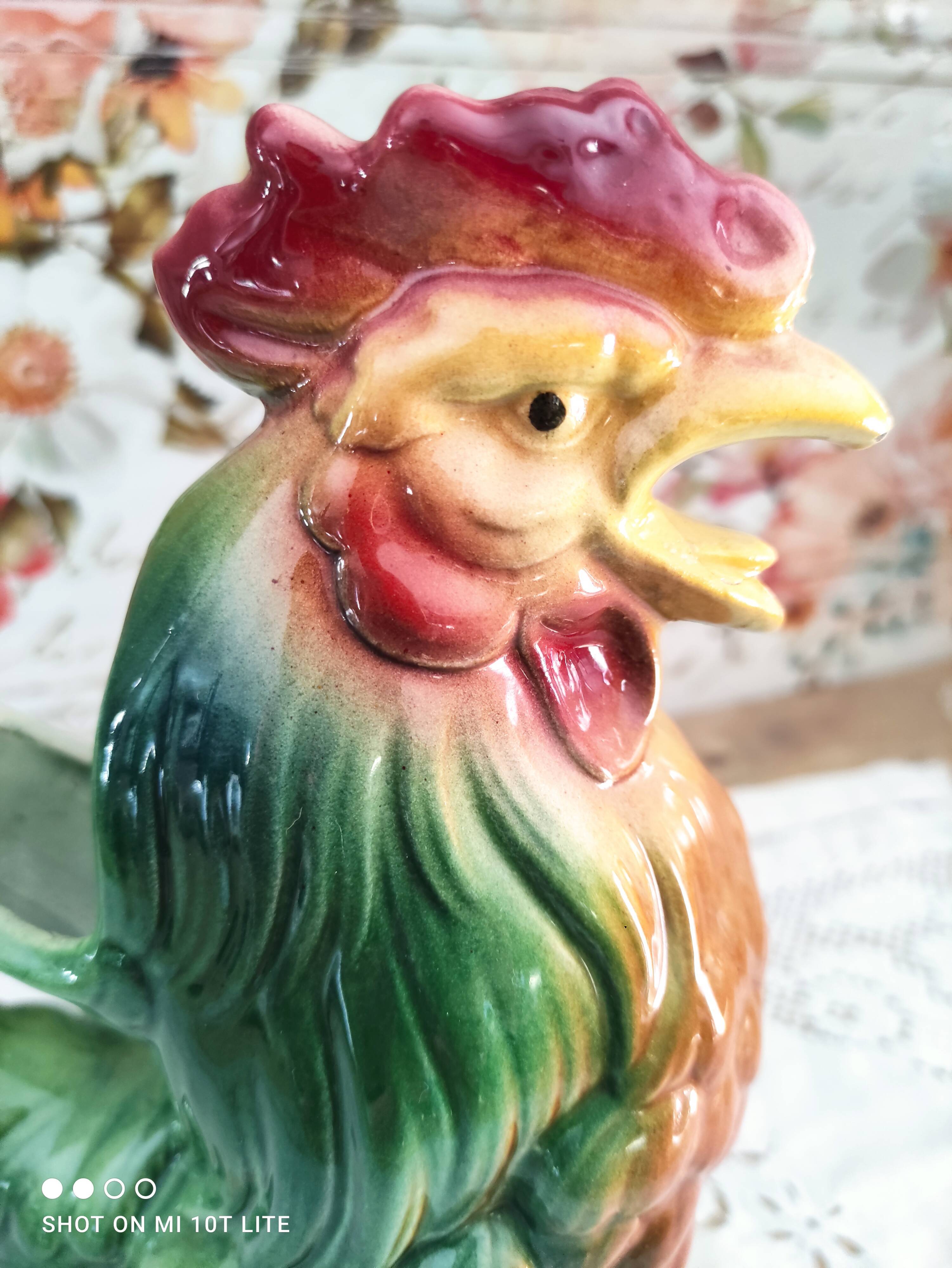 Pitcher in zoomorphic slip Rooster of the earthenware factory of Saint Clement