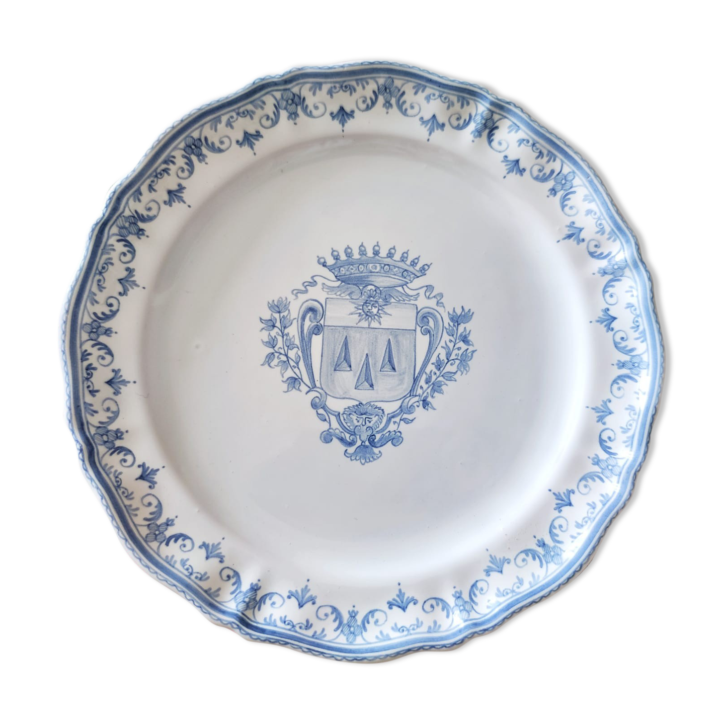 Plate DePeyre in Moustiers