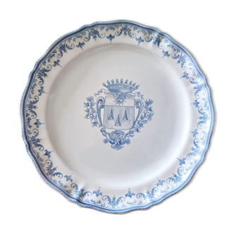 Plate DePeyre in Moustiers