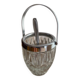Ice bucket with spoon
