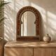 Miroir vintage en cuir clouté et laiton