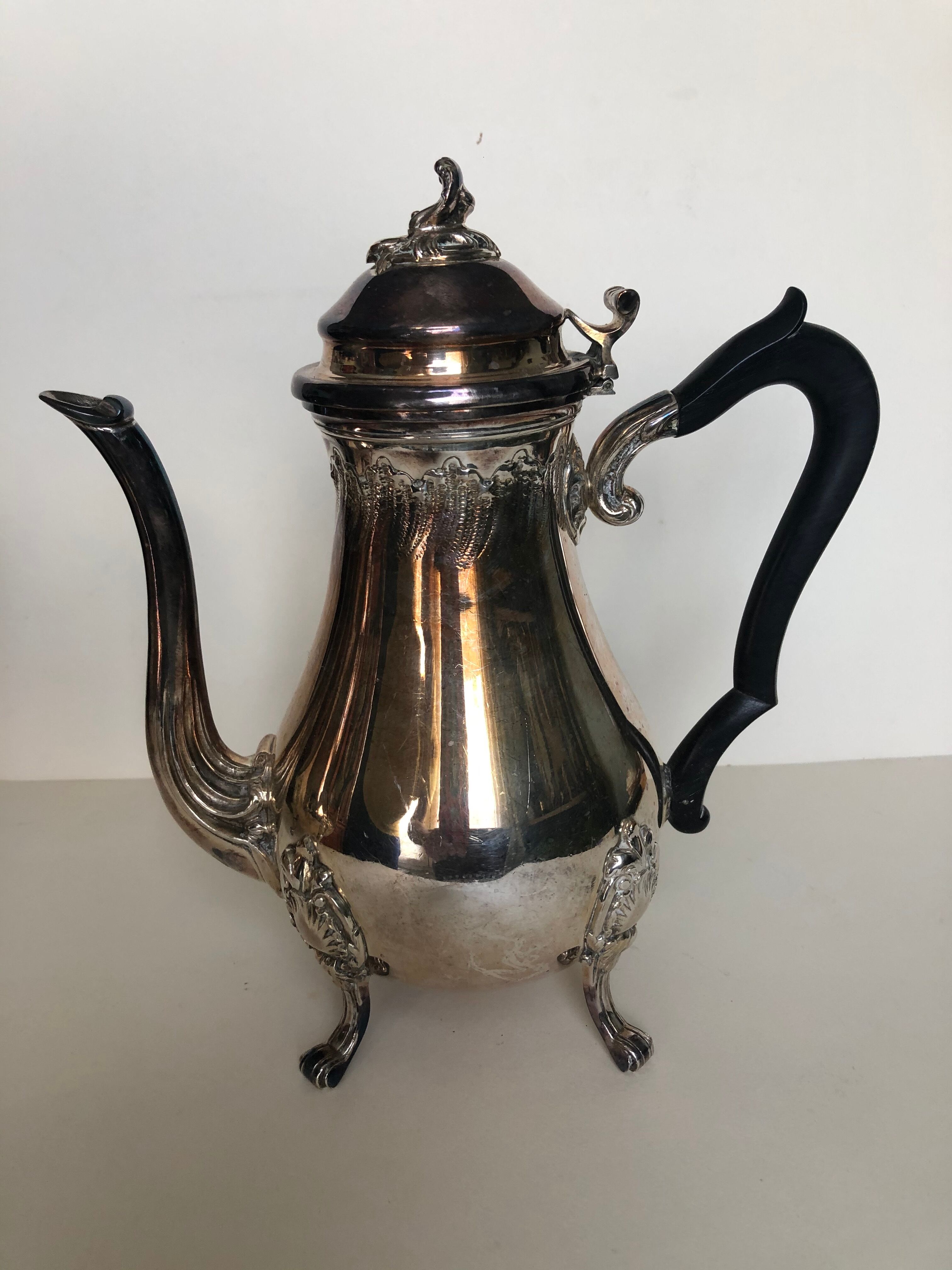 Tea service and silver metal coffee