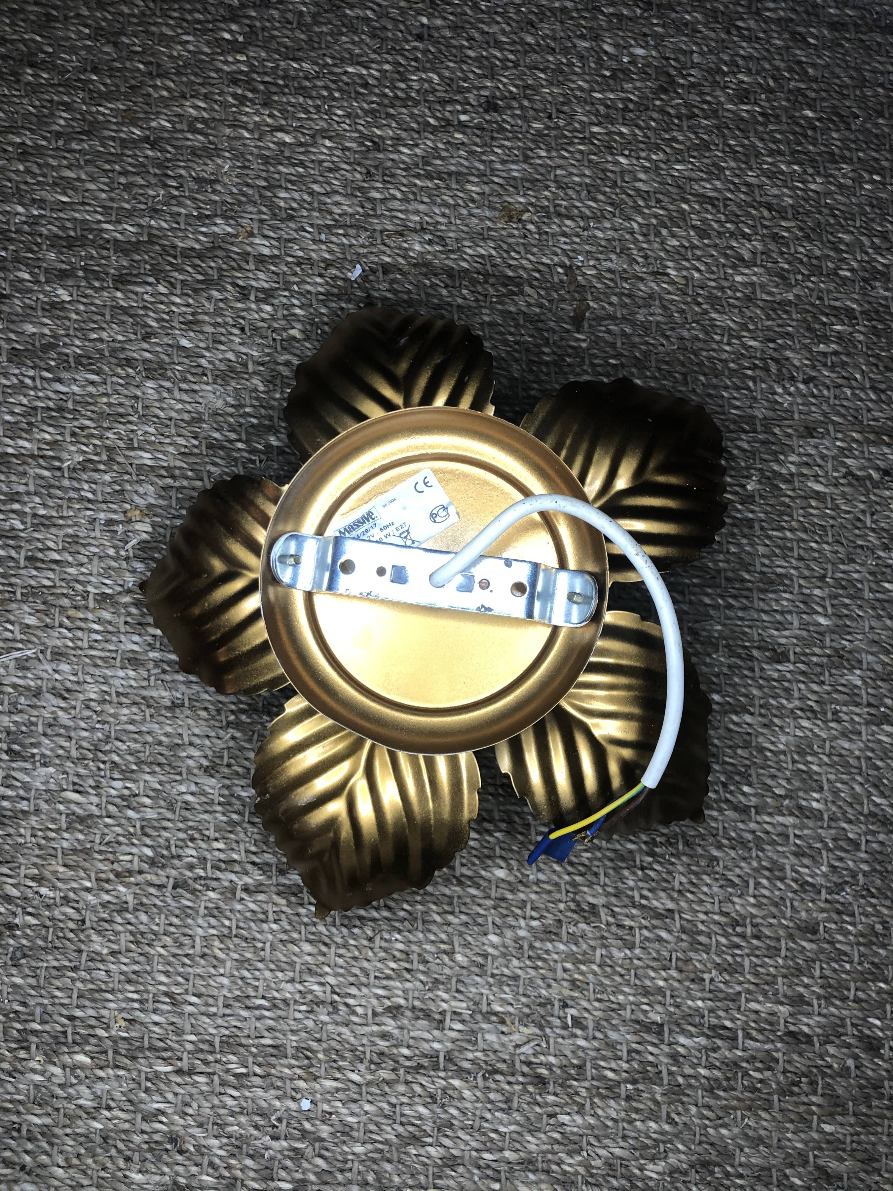 Vintage gold metal flower sconce