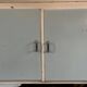 Armoire de cuisine vintage bleue