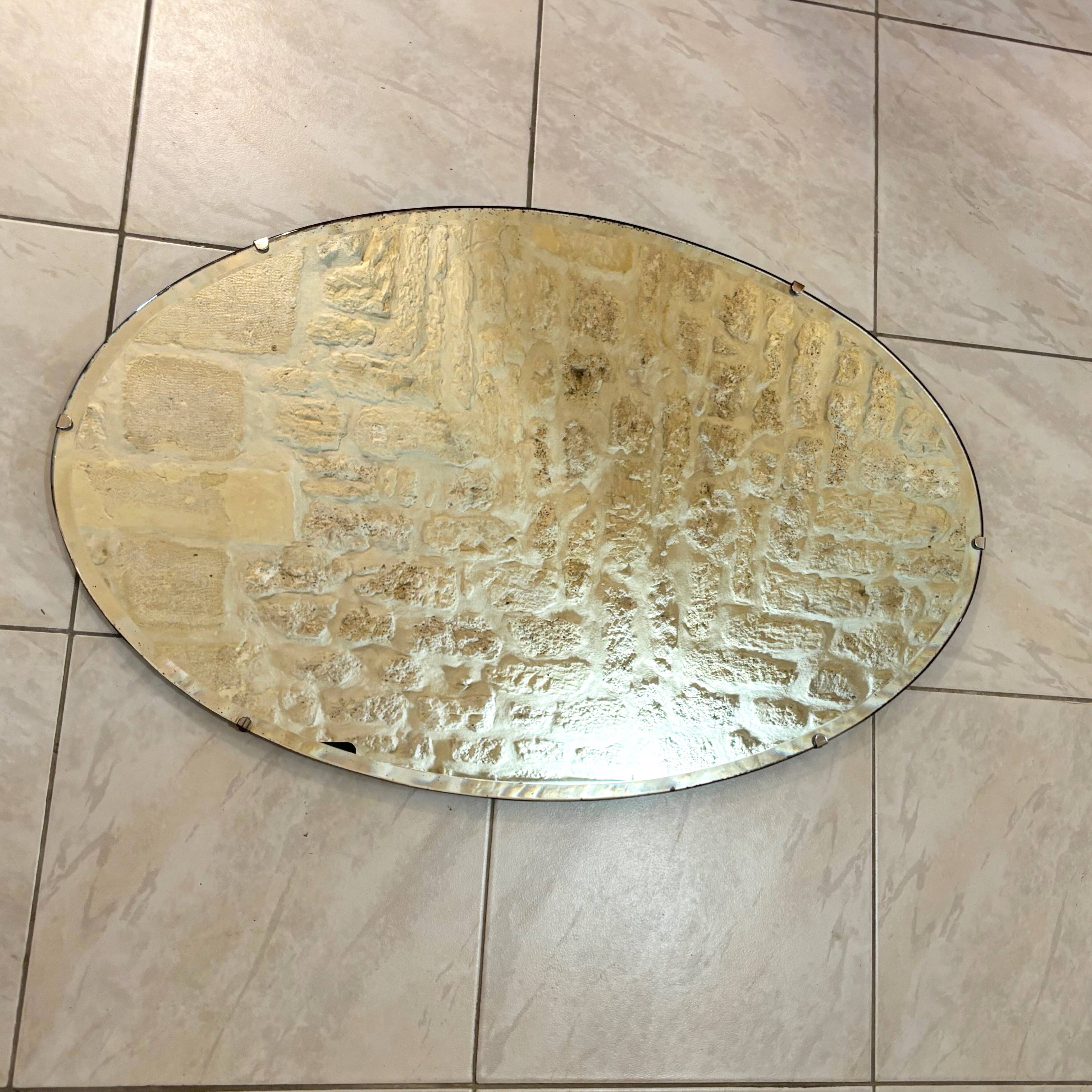 Beveled mirror in Art Deco style